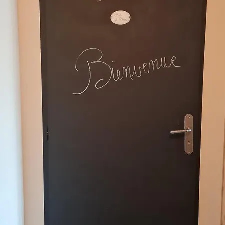 Escapade De Charme Pres De Verdun : Cocon Pour 2 Personnes Avec Cuisine Equipee Et Balades A Proximite - Fr-1-585-85